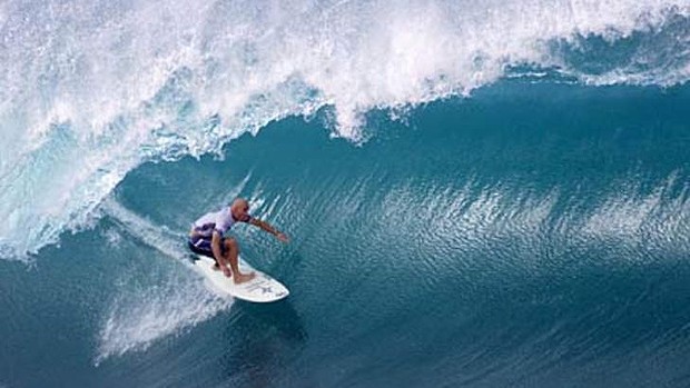 shane surfing pipeline